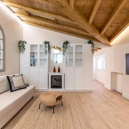 Playa Arrigunaga Con Parking Apartment